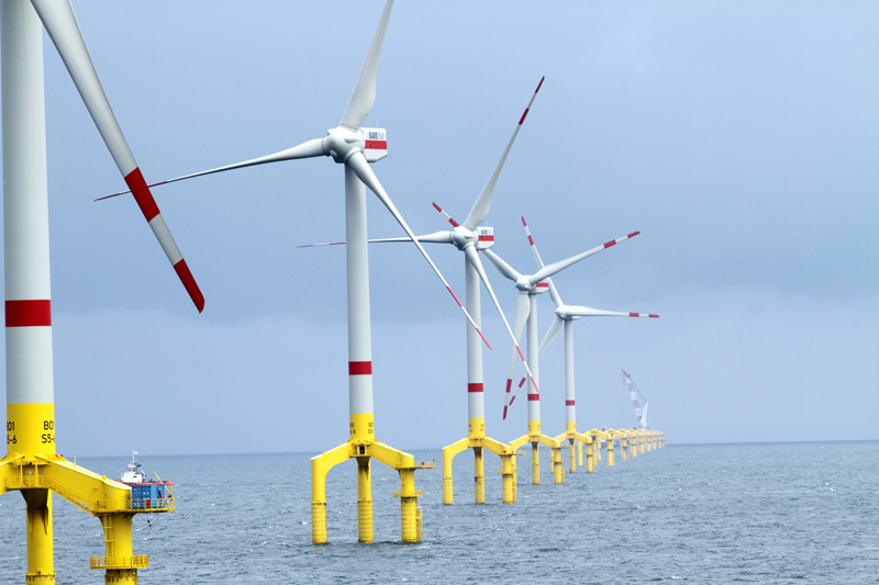 Windparks werfen Windschatten – Effizienverluste für Offshore-Anlagen zu erwarten