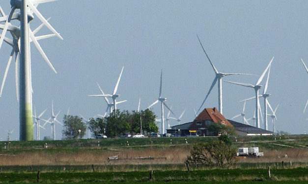 Wieviel CO2 muss emitiert werden um ein 3 MW Windgenerator zu bauen und zu installieren?