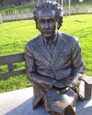 Albert Einstein sagte Nein! zu einer Strahlungs-Erwärmung der Atmosphäre durch CO<sub>2</sub>