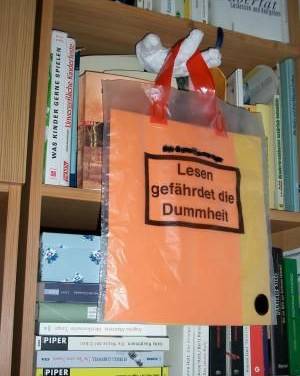 Geht es noch dümmer? Ist leider nicht möglich. Dumm mehrmals geht jedoch