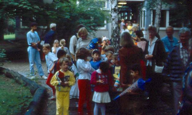 Der Millionär und Gründer von <em>just Stop Oil</em> indoktriniert Grundschulkinder mit grüner Propaganda