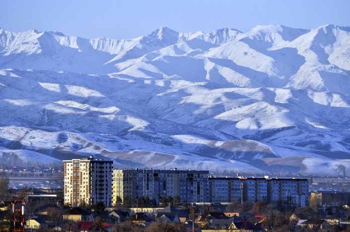 In Zentralasiens besonders hartem Winter übertrumpfen fossile Brennstoffe die Klimapolitik
