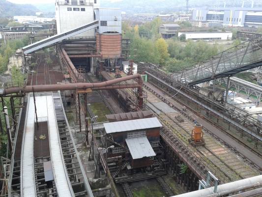 Die Landesregierung in Queensland stellt sich gegen die regierende Labor Partei