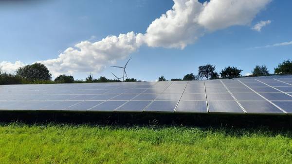 Australiens Solarüberschuss ist so schlimm, dass die Regierung Strom kostenlos abgibt, um das Netz über Wasser zu halten