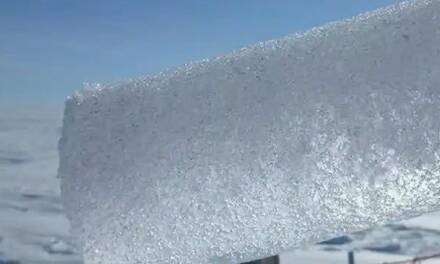 Die Vergangenheit verschwimmen lassen: Wie die Eisbohrkernphysik Behauptungen über „beispiellose“ CO₂-Werte widerlegt