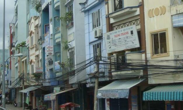 Wie jedes Jahr – Solarenergie droht das Stromnetz zu instabilisieren