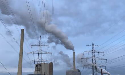 Optimierte Tarifgestaltung verursacht hohe Kosten für die Stromkunden im Frühling und Herbst