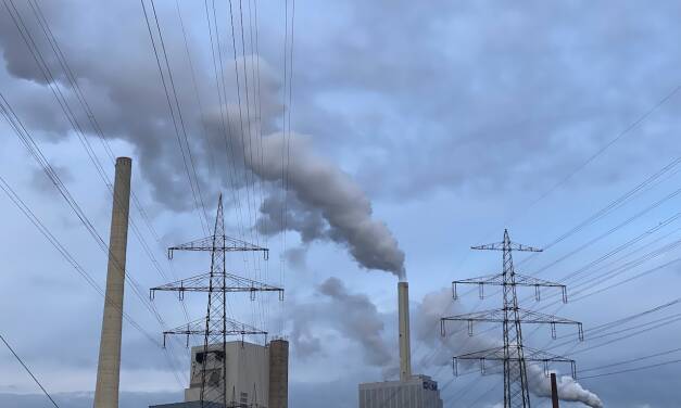 Optimierte Tarifgestaltung verursacht hohe Kosten für die Stromkunden im Frühling und Herbst