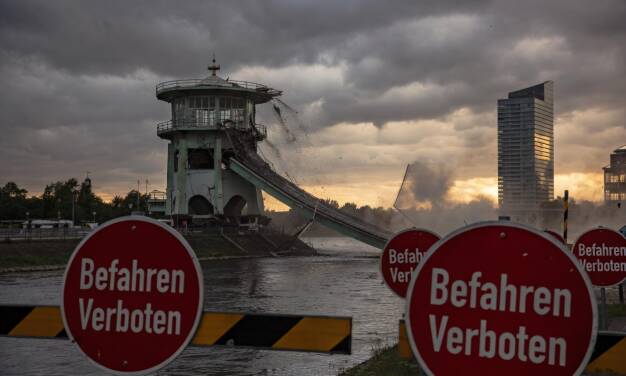 Bonner Klima-Theater: Zwischen Billionen-Forderungen und maroder Rheinbrücke