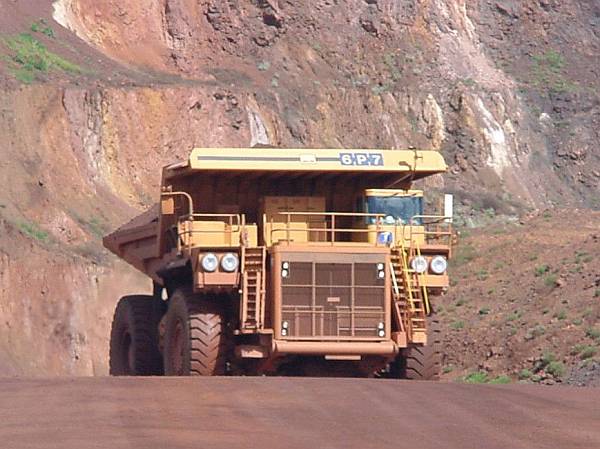 BHP zufolge kostet jeder Batterie-Lkw 1.000 Stunden Produktivität – er verbraucht weiterhin Dieselkraftstoff und verzögert das Ziel der Klimaneutralität.