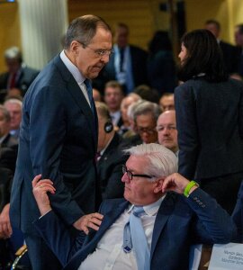 sergei-lawrow-sergey-lavrov-mit-frank